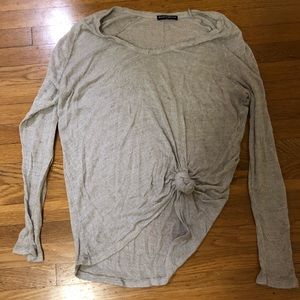 Brandy Melville Front tie shirt